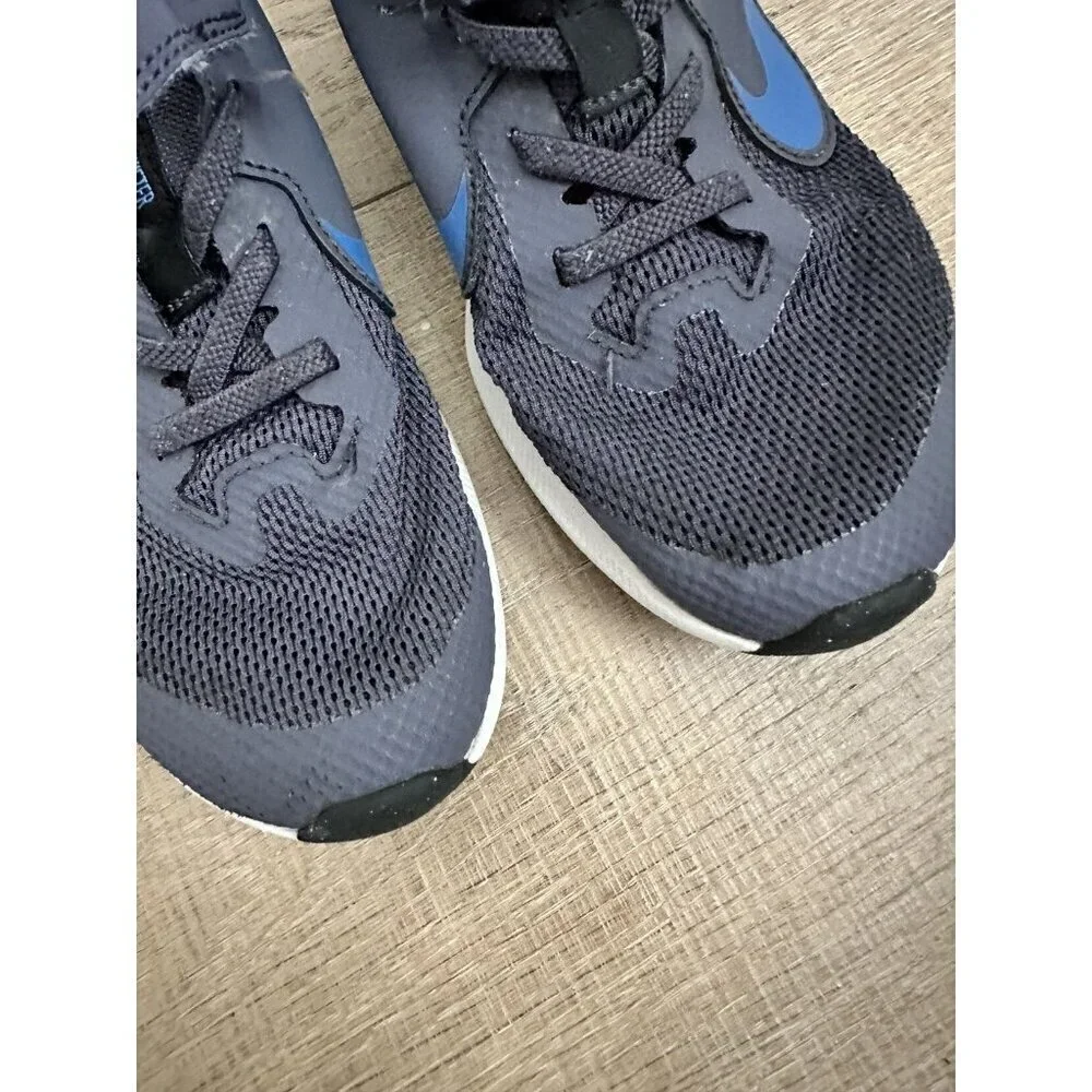Nike Strap Sneakers